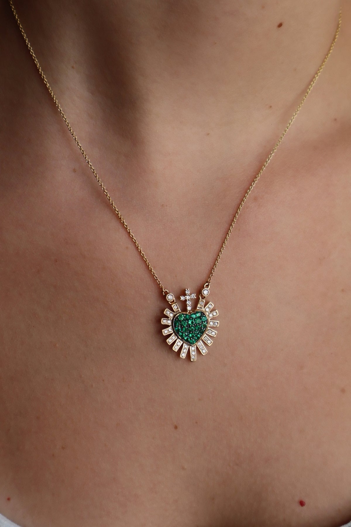 Collar Sagrado Corazón