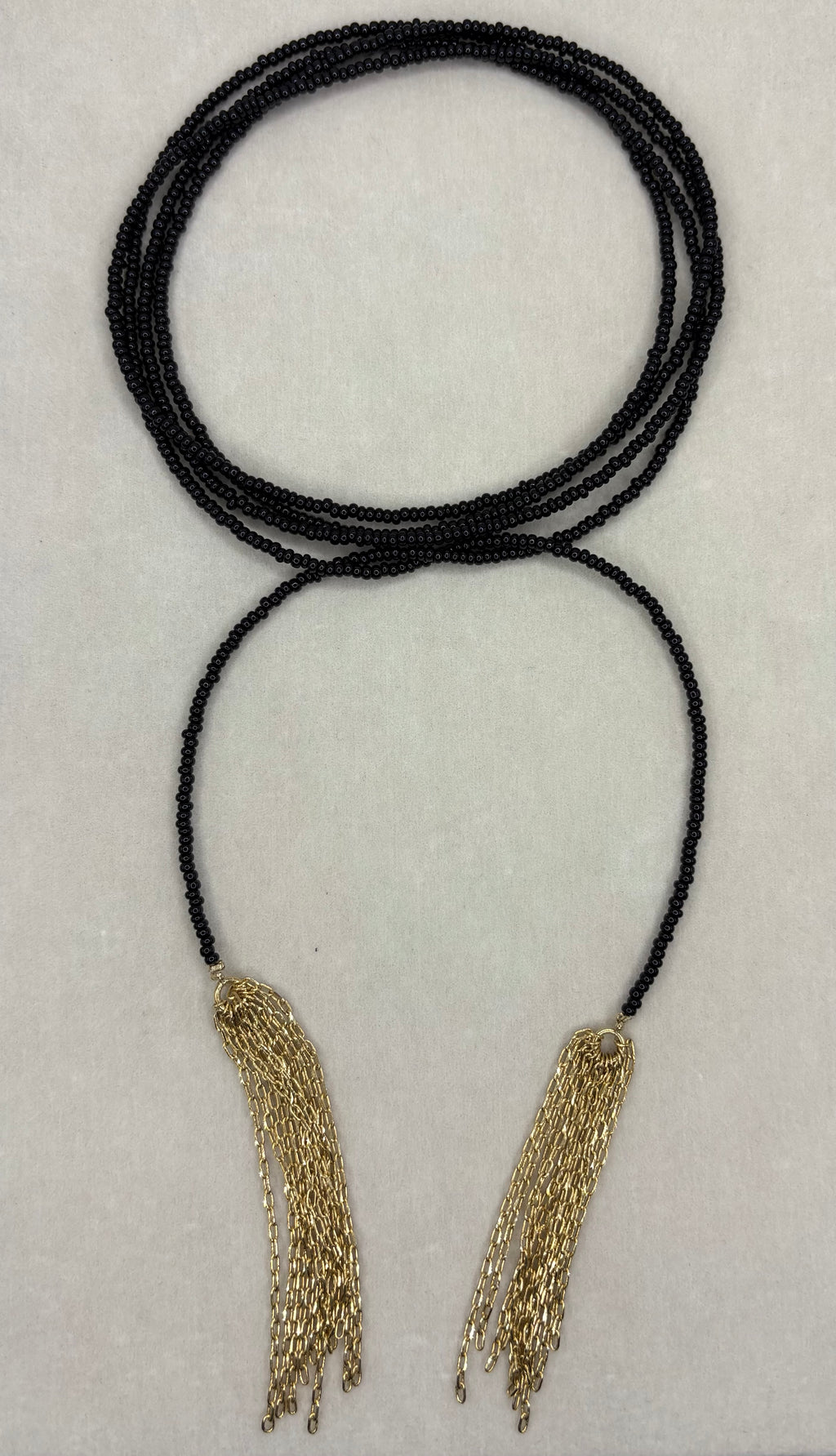 Corbatín with Gold chains
