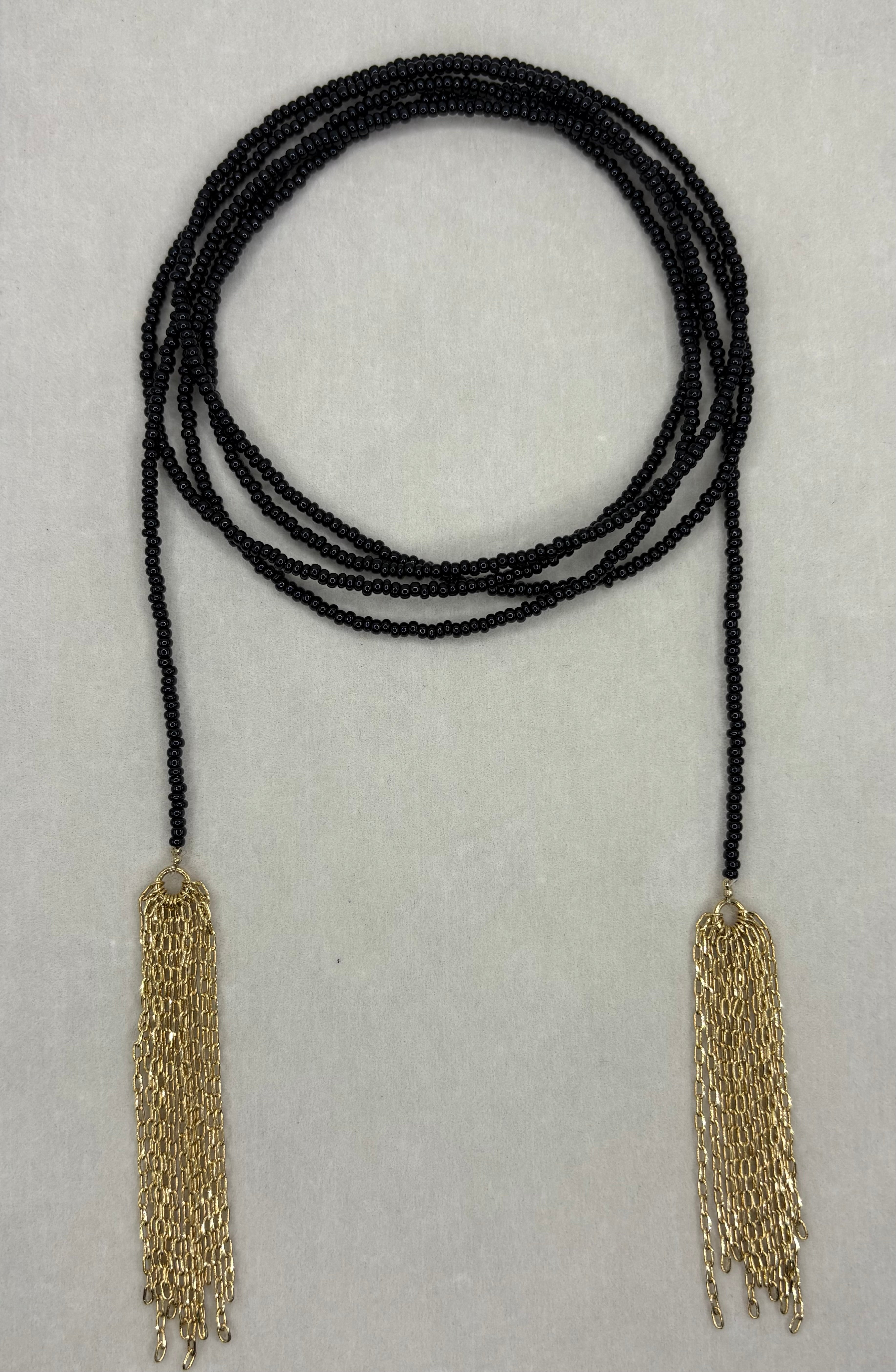 Corbatín with Gold chains