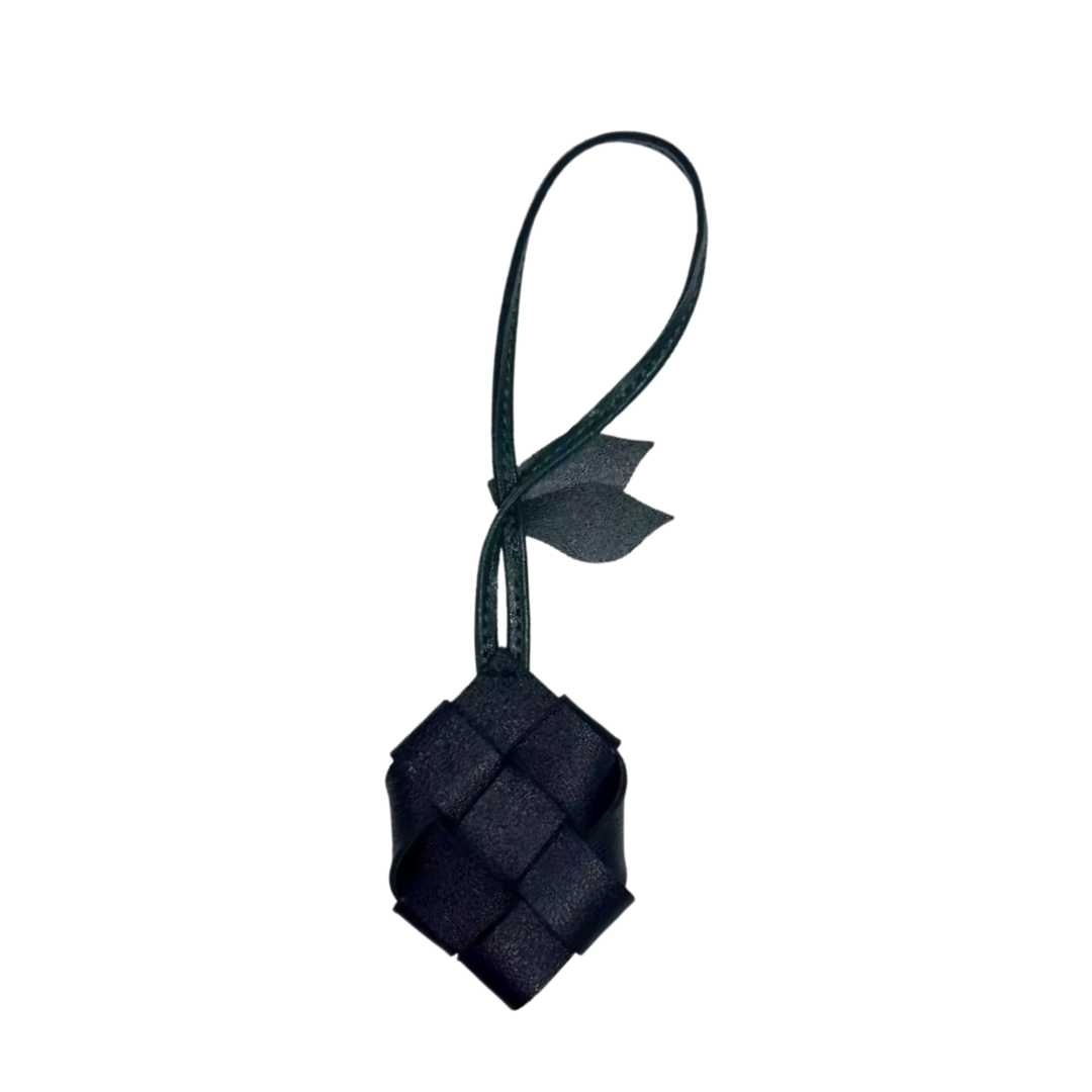 PINEAPPLE CHARM